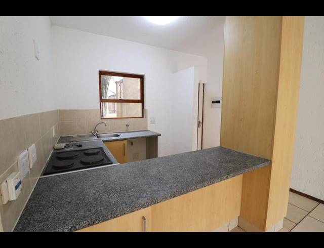 1 BEDROOM PROPERTY TO RENT IN LONEHILL